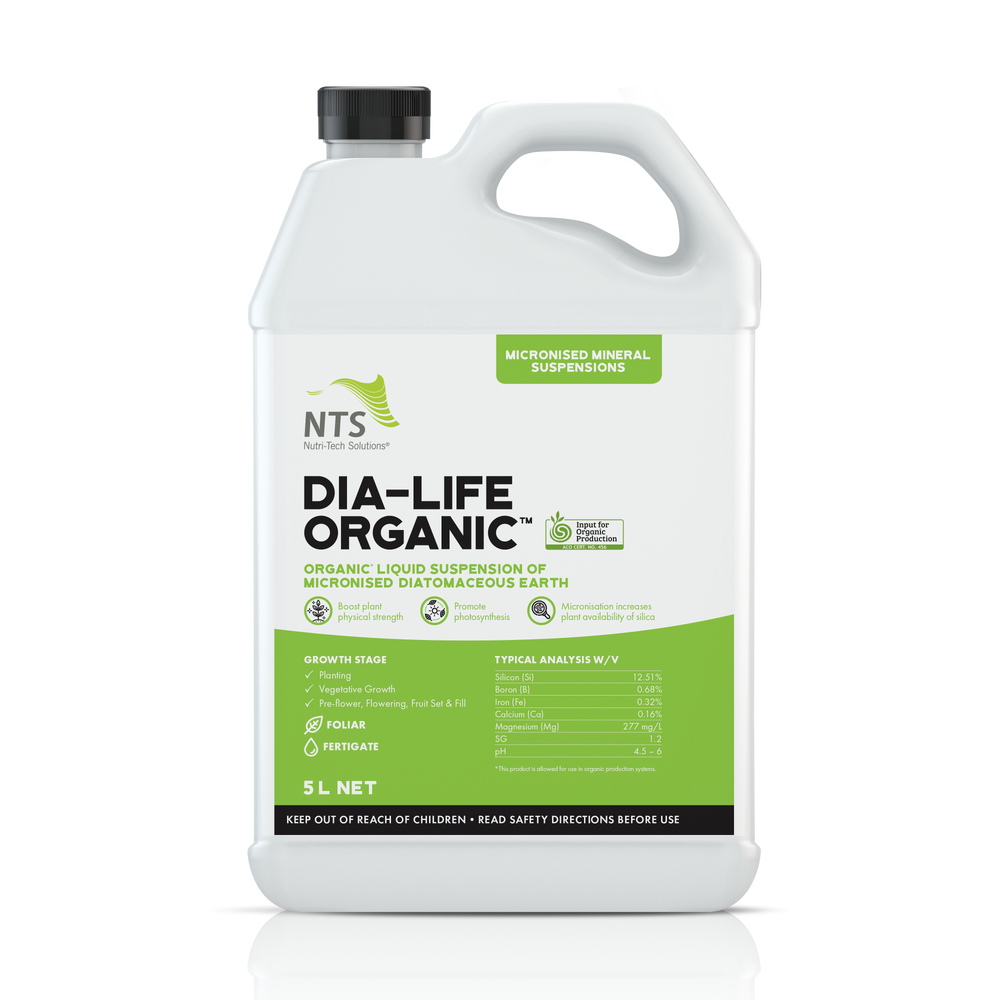 A photograph of NTS Dia-Life Organic MMS micronised mineral suspension fertiliser in a 5 L container on transparent background